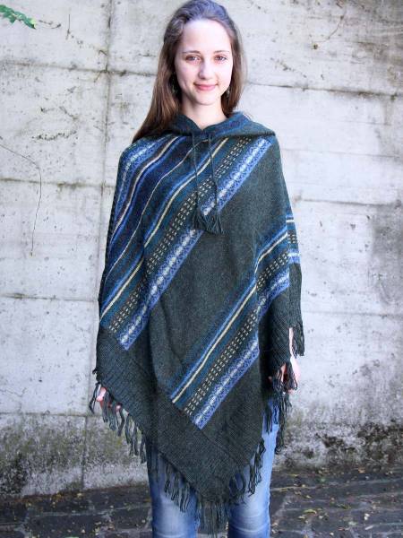 Poncho en alpaga Esmeralda