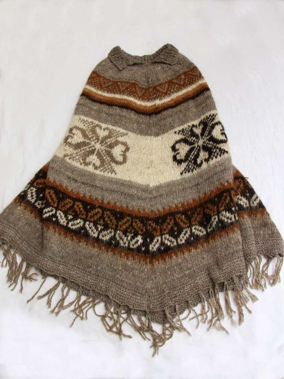 Peruvian Alpaca poncho Bolivia.